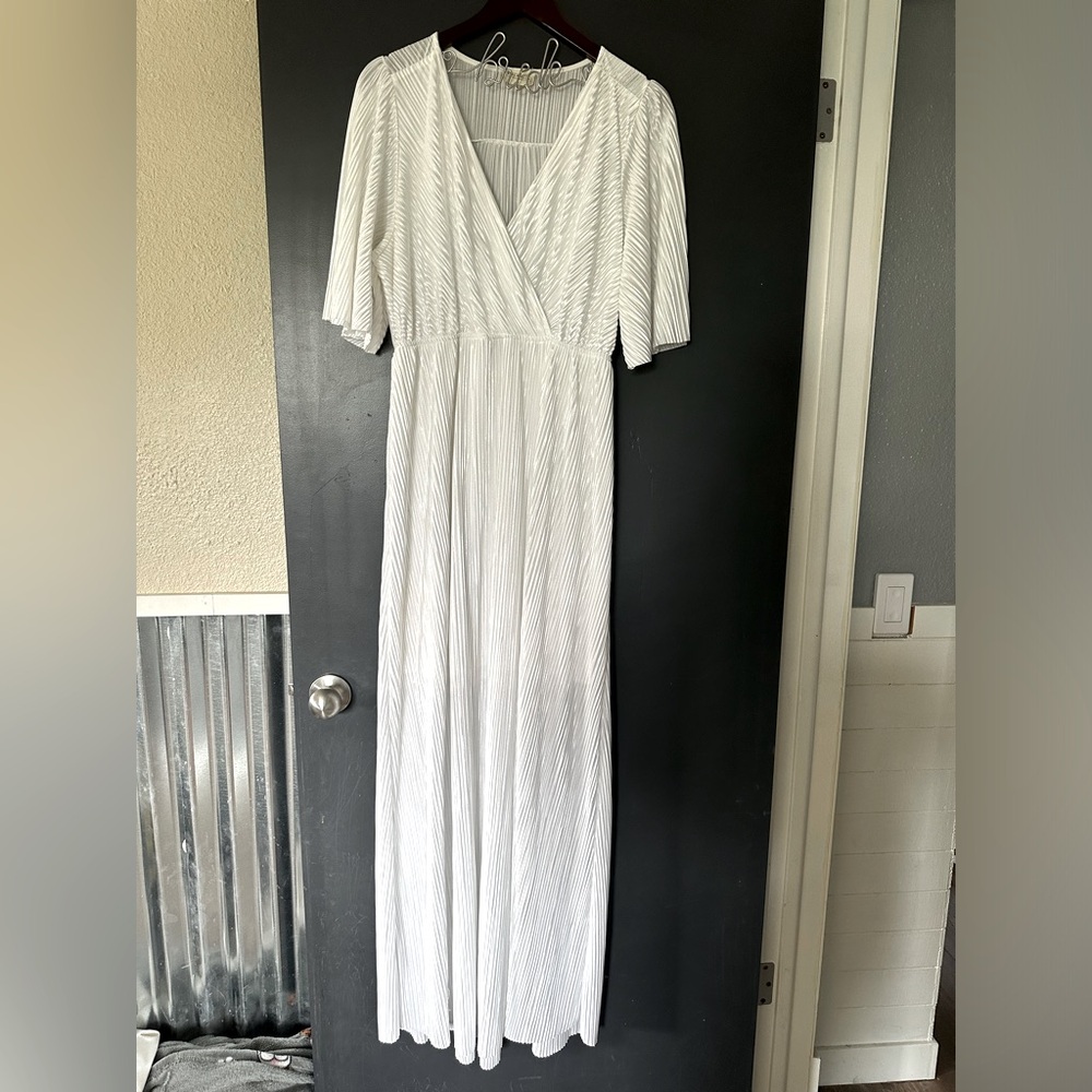 Bella Ella Boutique White Maxi